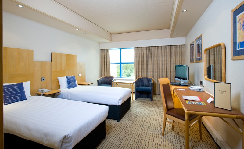 Park And Fly Gatwick Airport Hotels www.gatwickreservations.com